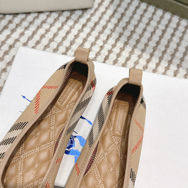 BURBERRY 26S BALLET FLATS IN BEIGE AND BLACK KNIT