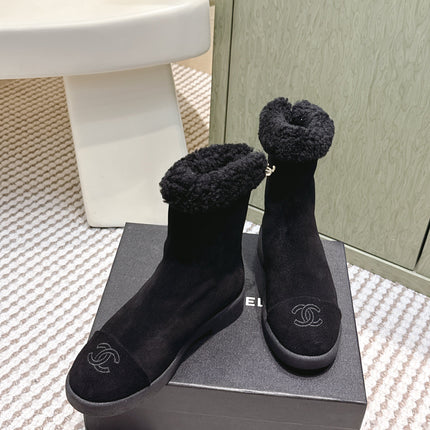 CHANEL 25S CALF-HIGH BOOTS IN BLACK SUEDE LINED WITH SHEEPSKIN