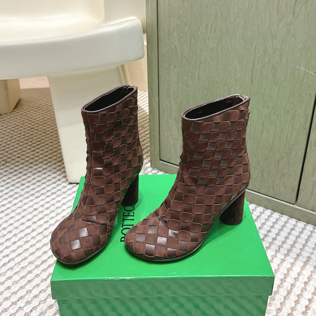BOTTEGA VENETA 26S INTRECCIATO BOOTS 70 MM IN DARK BROWN SUEDE AND LAMBSKIN