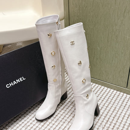CHANEL 25S KNEE-HIGH BOOTS IN WHITE CALFSKIN WITH RHINESTONES