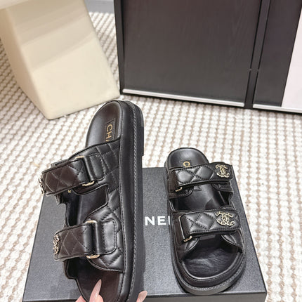 CHANEL 26S SANDALS IN BLACK CALFSKIN