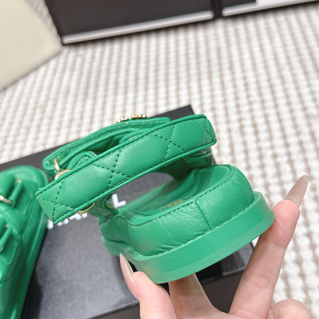 CHANEL 26S QUILTED DAD SANDALS IN GREEN CALFSKIN
