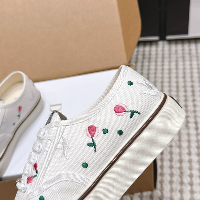 DIOR 26S SALTWIND SNEAKER IN WHITE FABRIC STYLE 1