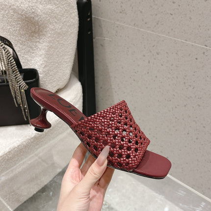 LOEWE 26S WOVEN HEEL SANDALS 50 MM IN DARK RED LAMBSKIN