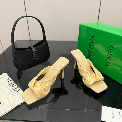 BOTTEGA VENETA 26S HEELED SANDALS 95 MM IN LIGHT YELLOW CALFSKIN AND RAFFIA