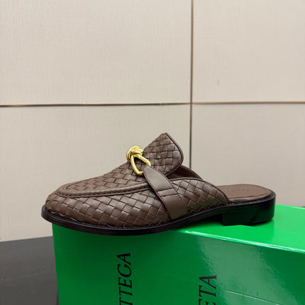 BOTTEGA VENETA 26S BACKLESS LOAFERS IN BROWN TECHNICAL WOVEN CALFSKIN