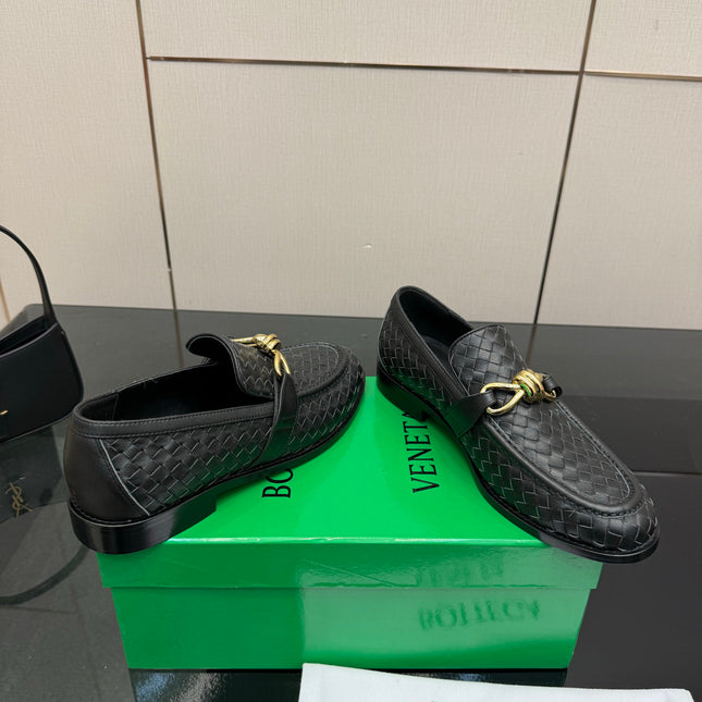 BOTTEGA VENETA 26S LOAFERS IN BLACK TECHNICAL WOVEN CALFSKIN STYLE 4