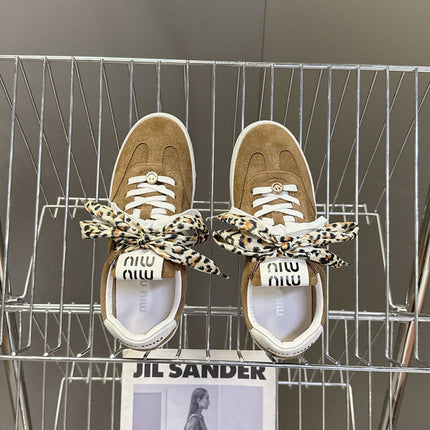 MIUMIU 25S SNEAKERS IN EARTH BROWN SUEDE WITH LEOPARD-PRINT LACES