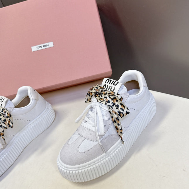 MIUMIU 25S SNEAKERS 45NN IN WHITE SUEDE WITH LEOPARD-PRINT LACES