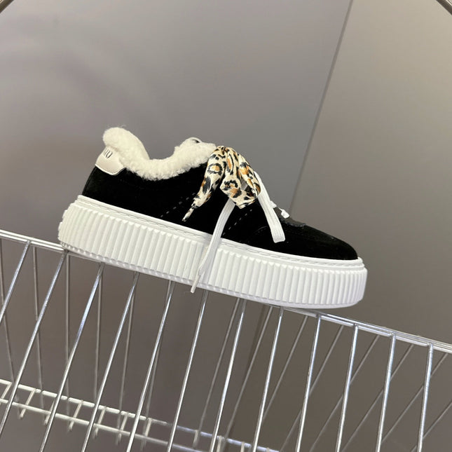 MIUMIU 25S SNEAKERS 45MM IN BLACK SUEDE WITH LEOPARD-PRINT LACES SHEARLING