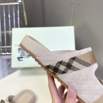 BURBERRY 26S DOUBLE BUCKLE SANDALS IN BEIGE SUEDE