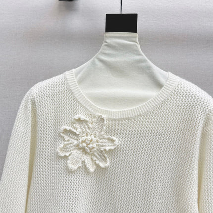 VALENTINO 26S SWEATER AND SKIRT SET STYLE 77