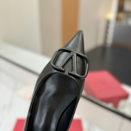 VALENTINO 26S BALLET FLATS IN BLACK SMOOTH CALFSKIN