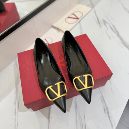 VALENTINO 26S BALLET FLATS IN BLACK SMOOTH CALFSKIN WITH GOLD HARDWARE