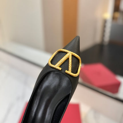 VALENTINO 26S BALLET FLATS IN BLACK GRAINED CALFSKIN WITH GOLD HARDWARE