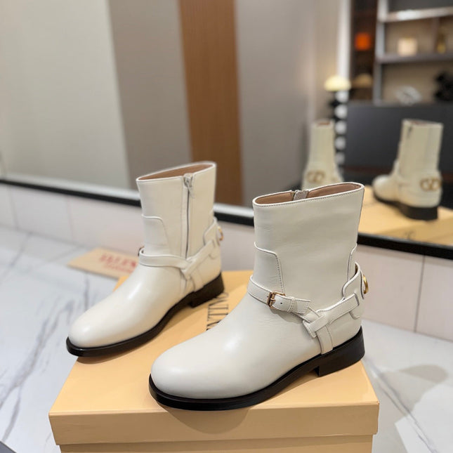 VALENTINO 25S PATTIE ANKLE BOOTS IN WHITE CALFSKIN WITH GOLD HARDWARE