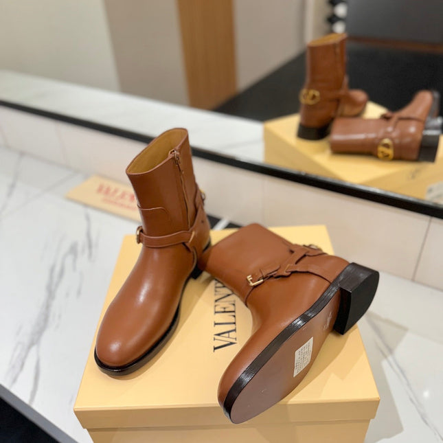 VALENTINO 25S PATTIE ANKLE BOOTS IN BROWN CALFSKIN WITH GOLD HARDWARE