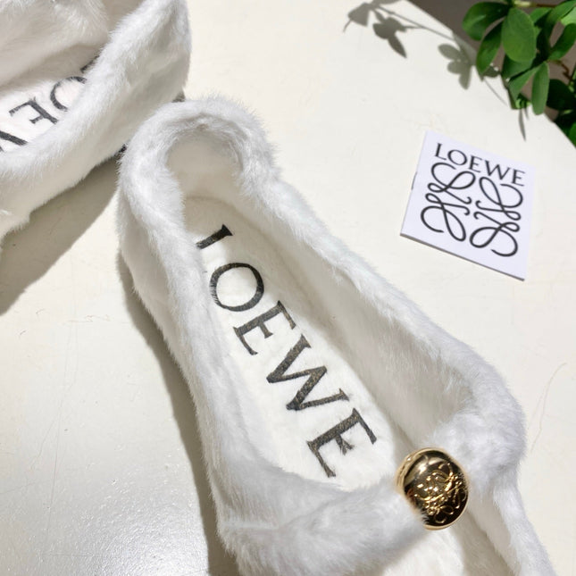 LOEWE 26S BALLET FLATS IN WHITE SHEARLING