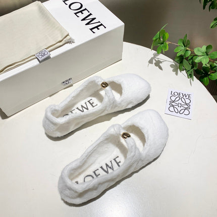 LOEWE 26S BALLET FLATS IN WHITE SHEARLING