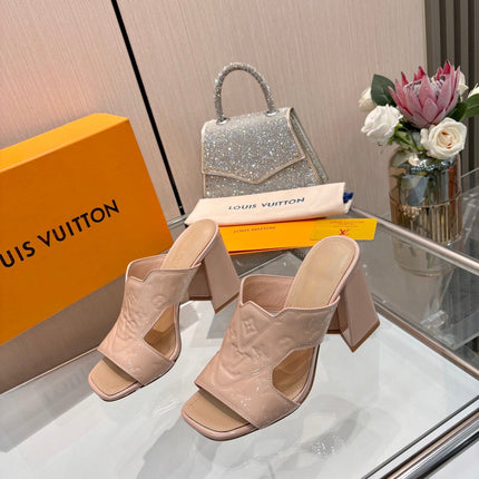 LV 26S HIGH-HEELED SANDALS 90 MM IN SOFT BEIGE PINK SHINY CALFSKIN