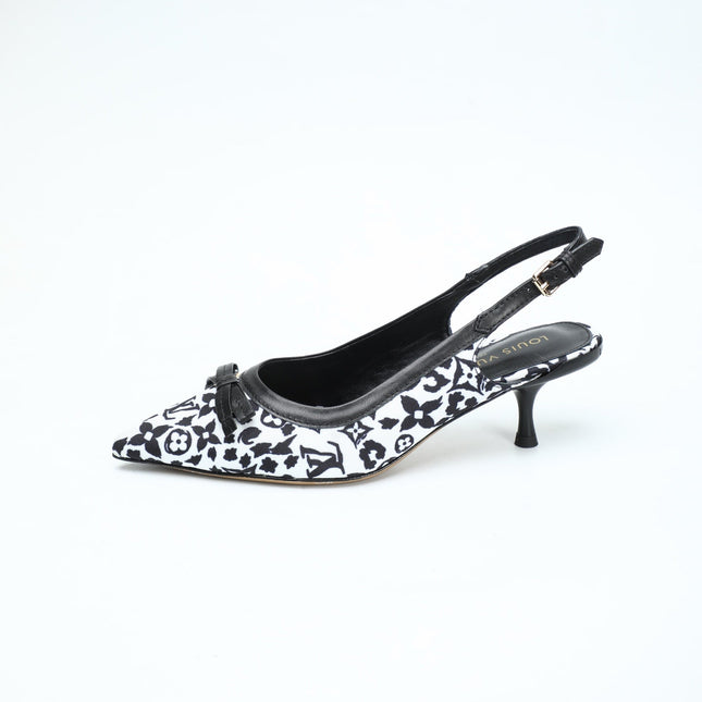 LV 26S BOW-DETAIL SLINGBACK PUMPS 55 MM IN WHITE AND BLACK MONOGRAM CANVAS