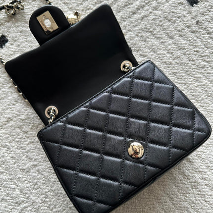 CHANEL 25S CLASSIC FLAP BAG MINI 18 IN BLACK LAMBSKIN WITH GOLD HARDWARE
