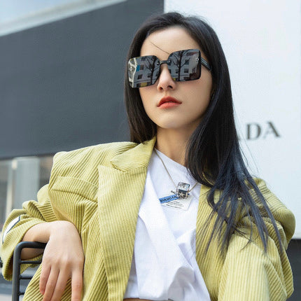 MONTAIGNE SUNGLASS CD2682 IN ACETATE