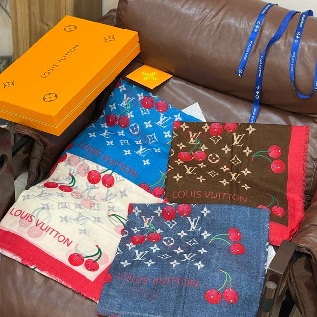 LV SCARF 140 CM IN CASHMERE 721494