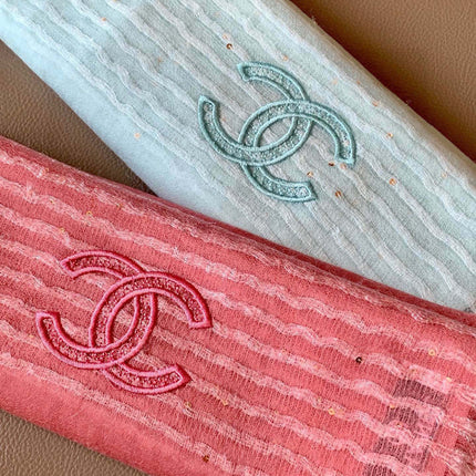 CHANEL 25S SCARF 200 IN CASHMERE VELVET 735755