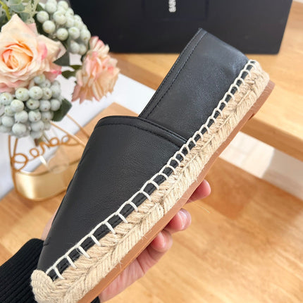 SL YVES EMBOSSED LOGO SLIP ON BLACK CALFSKIN