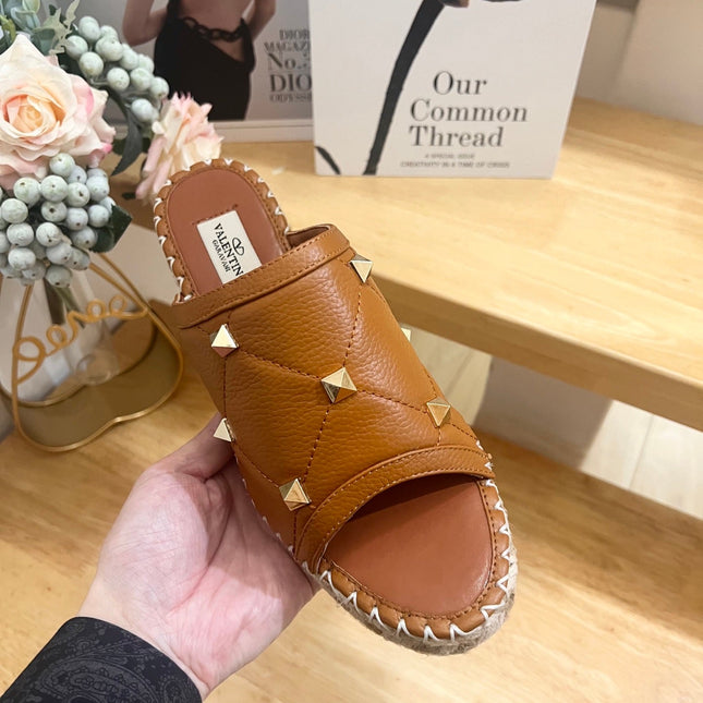 VALENTINO 26S WEDGE SANDALS IN BROWN CALFSKIN