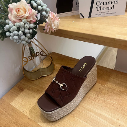 GUCCI 26S WEDGE SANDALS 100 MM IN BROWN SUEDE