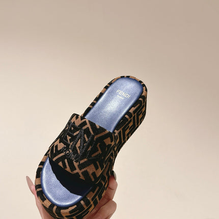 FENDI 26S PLATFORM SANDALS IN BROWN AND BLACK FABRIC