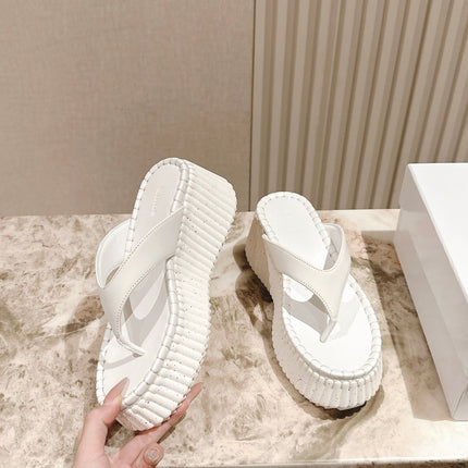 CHLOÉ 26S PLATFORM FLIP-FLOPS IN WHITE LAMBSKIN