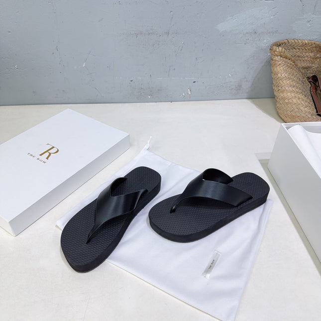 THE ROW 26S THONG SANDALS IN BLACK RUBBER AND CALFSKIN