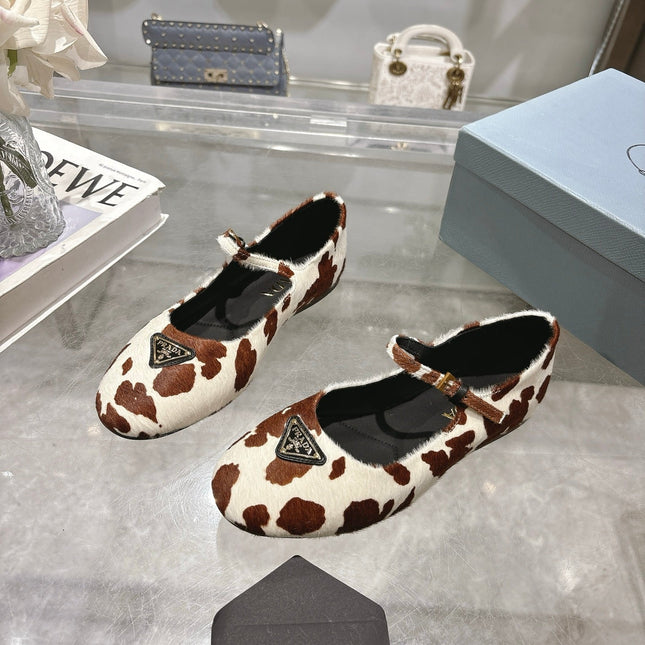 PRADA 25S MARY JANE BALLETS IN BROWN MIX CREAM WHITE HORSEHAIR FABRIC