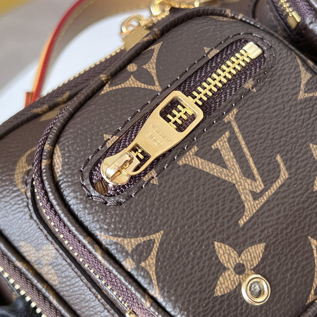 LV 25S UTILITY CROSSBODY HANDBAG 18 IN BROWN MONOGRAM CANVAS GOLD HARDWARE