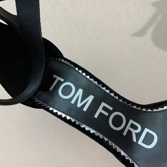 ANKLE SANDAL 10 CM IN BLACK VELVET AND SILK