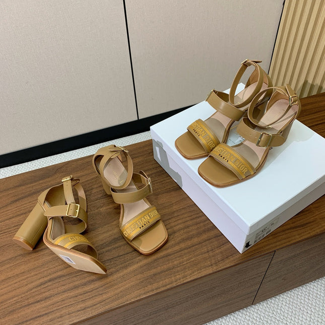 THREE-STRAP HIGH-HEELED EMBROIDERED SANDALS CAMEL BROWN