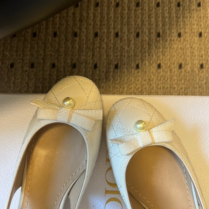 DIOR 26S OPEN BACK SANDALS IN CREAM WHITE CALFSKIN WITH PEARL BOW