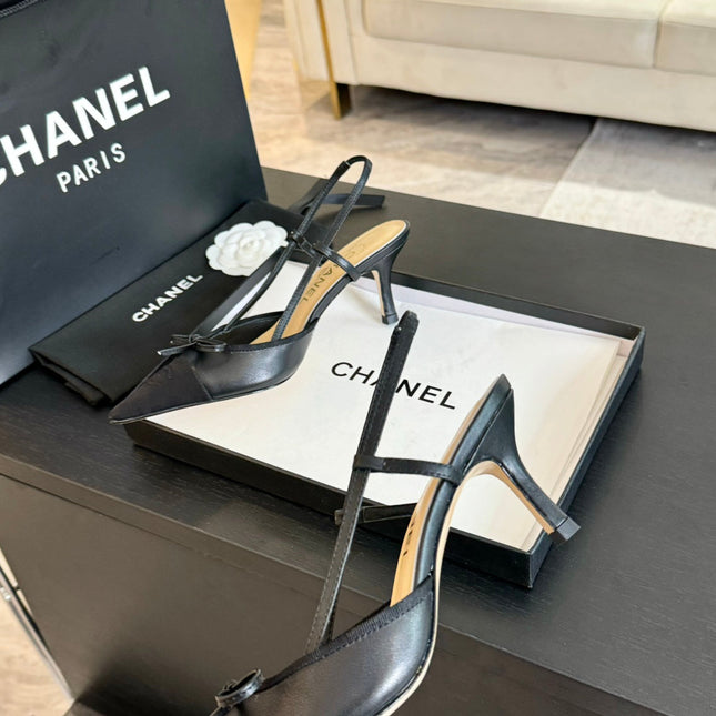 SLINGBACK WITH BOW IN BLACK LAMBSKIN