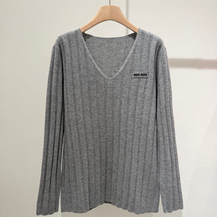 MIUMIU V-NECK SWEATER STYLE 761
