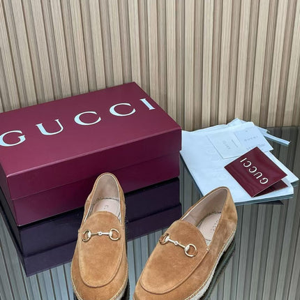 GUCCI 26S LOAFER IN BROWN SUEDE