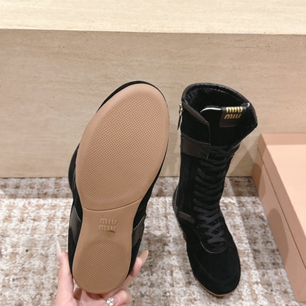 MIUMIU 25S ANKLE BOOTS IN BLACK SUEDE WITH SHEARLING