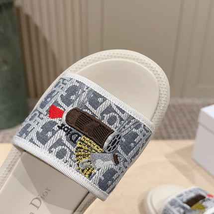 DIOR 26S SLIDE SANDALS IN WHITE MONOGRAM EMBROIDERED CANVAS
