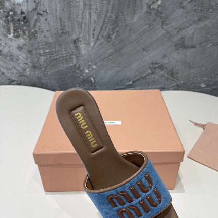 CARAMEL HIGH HEEL WITH AZURE BLUE STRAPS