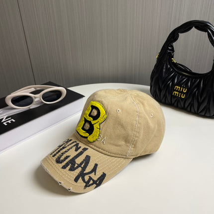 EMBROIDERED BASEBALL CAP IN BEIGE CANVAS