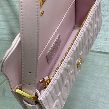 FLAP BAG 18 PALE PINK QUILTED ALLOVER CALFSKIN