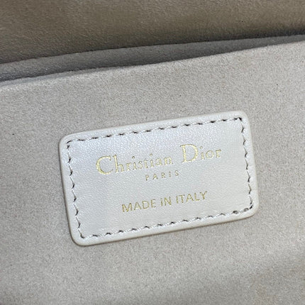 DIOR 25S MEDIUM LADY D-JOY 26 IN BEIGE LAMBSKIN GOLD HARDWARE