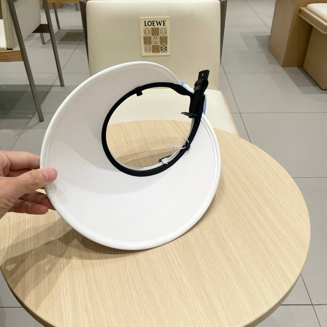 VISOR HAT MODEL 652201 IN BLUE AND WHITE FABRIC